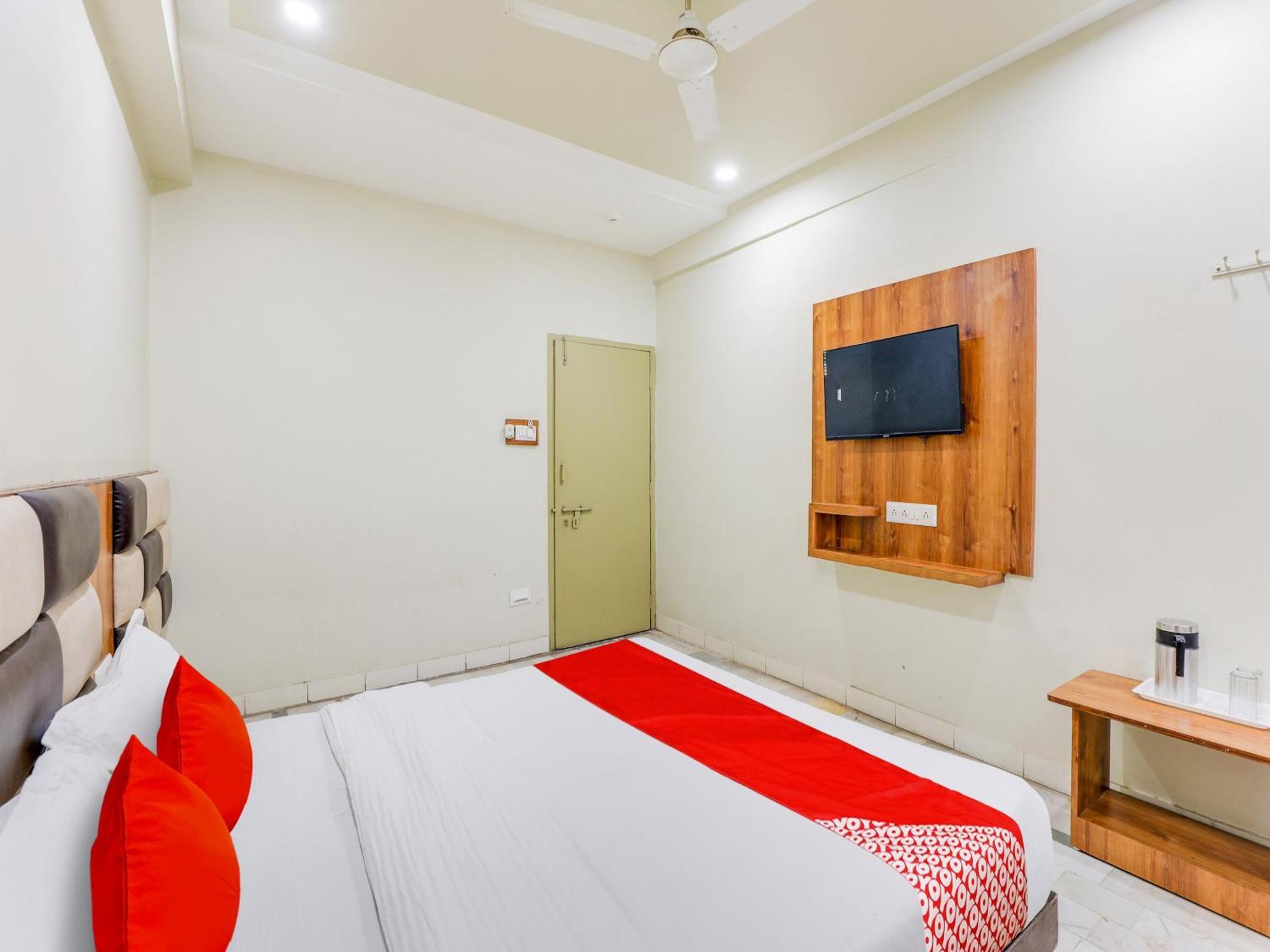 Hotel O Asopalav Naroda Luaran gambar