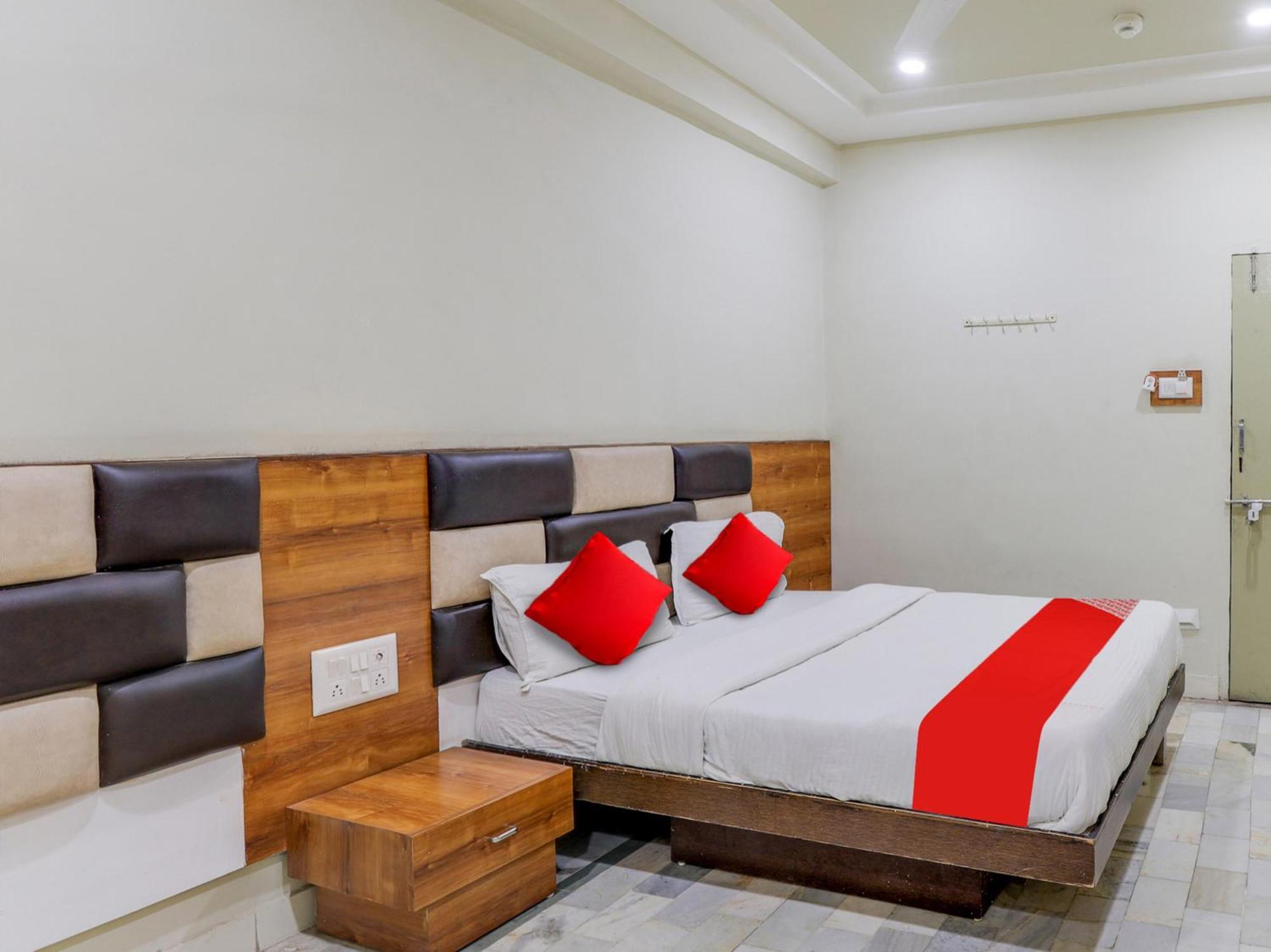 Hotel O Asopalav Naroda Luaran gambar